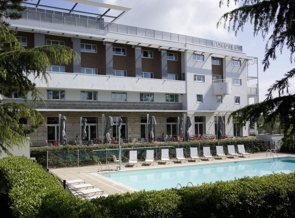 Novotel Saint-Quentin En Yvelines Magny-les-Hameaux Luaran gambar