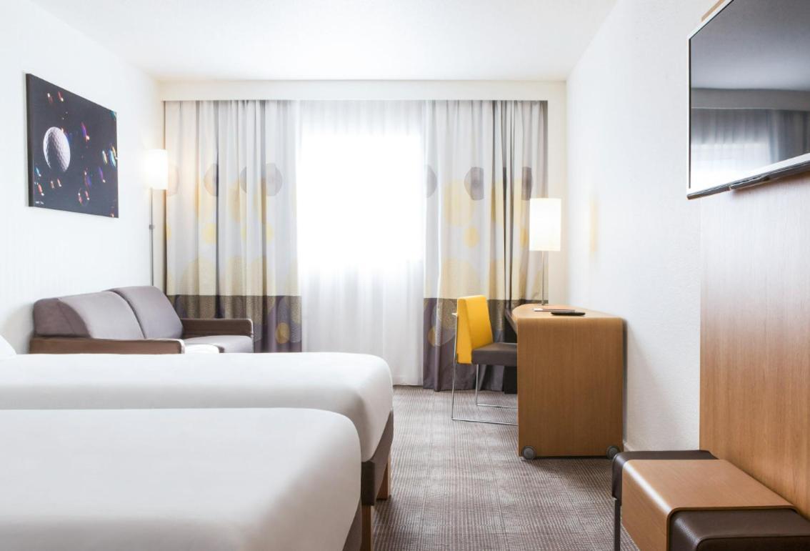 Novotel Saint-Quentin En Yvelines Magny-les-Hameaux Luaran gambar