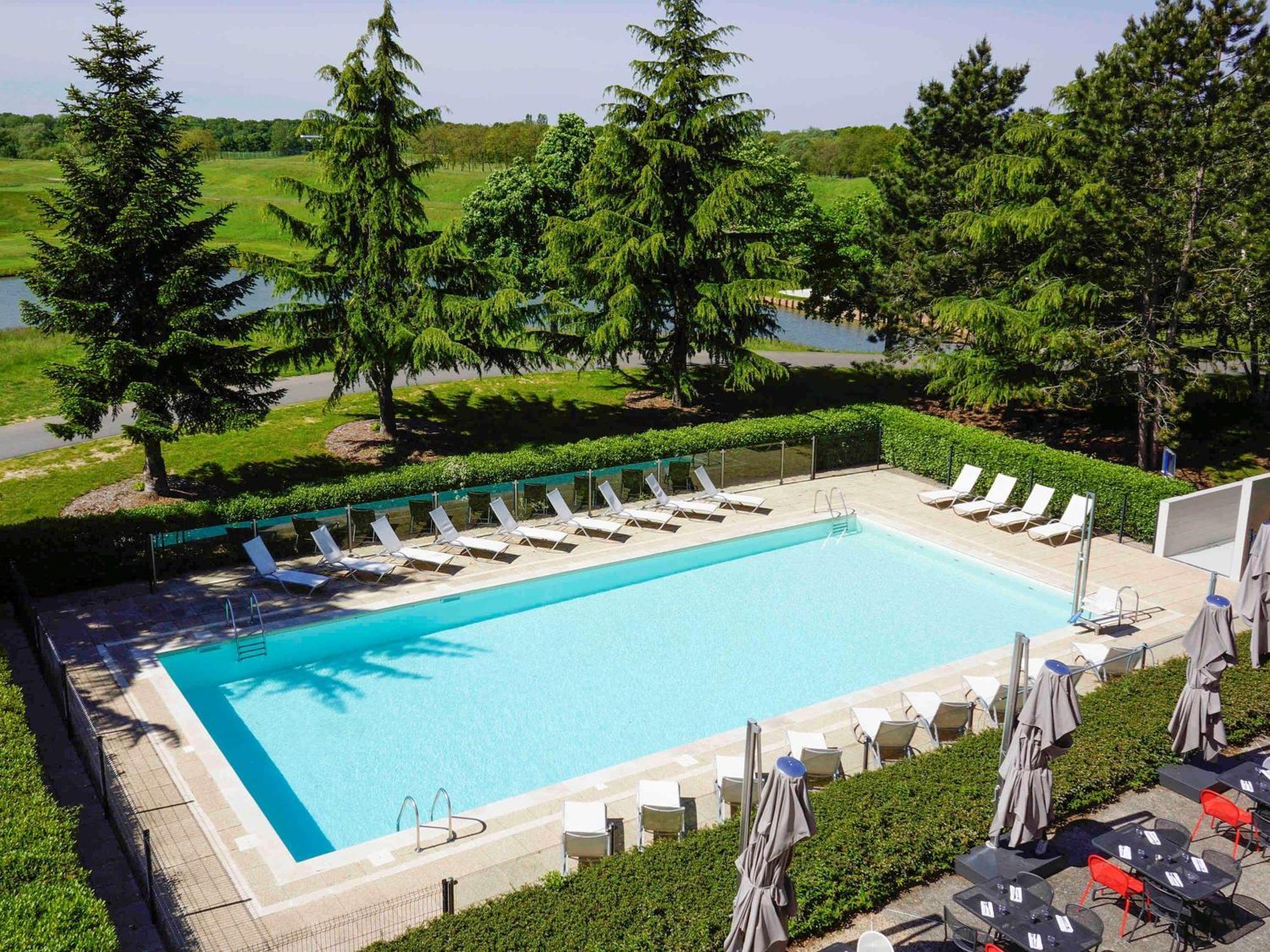 Novotel Saint-Quentin En Yvelines Magny-les-Hameaux Luaran gambar